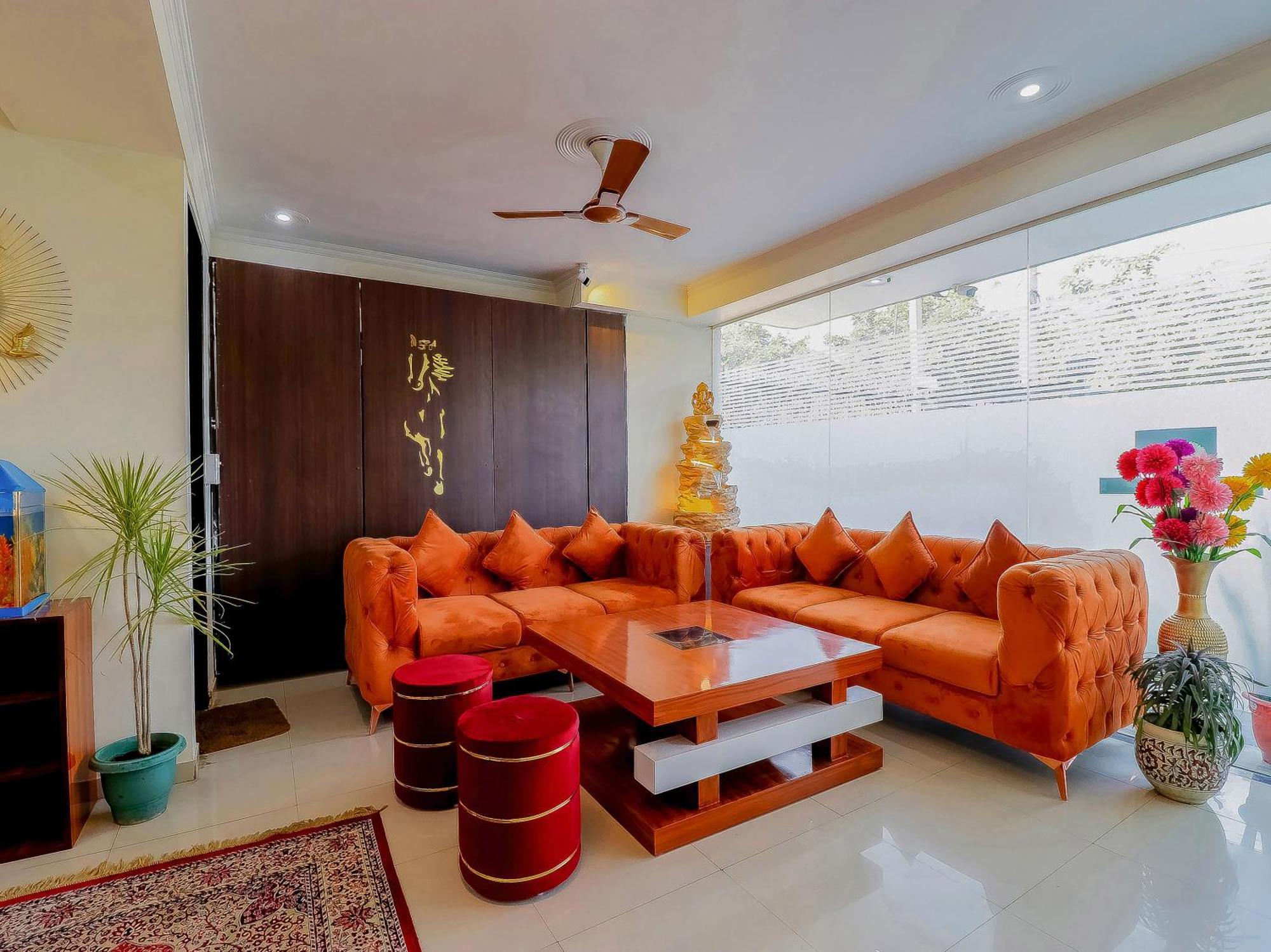 Treebo Rejoice 52 - 3Km From Huda City Metro Station Badshahpur 외부 사진