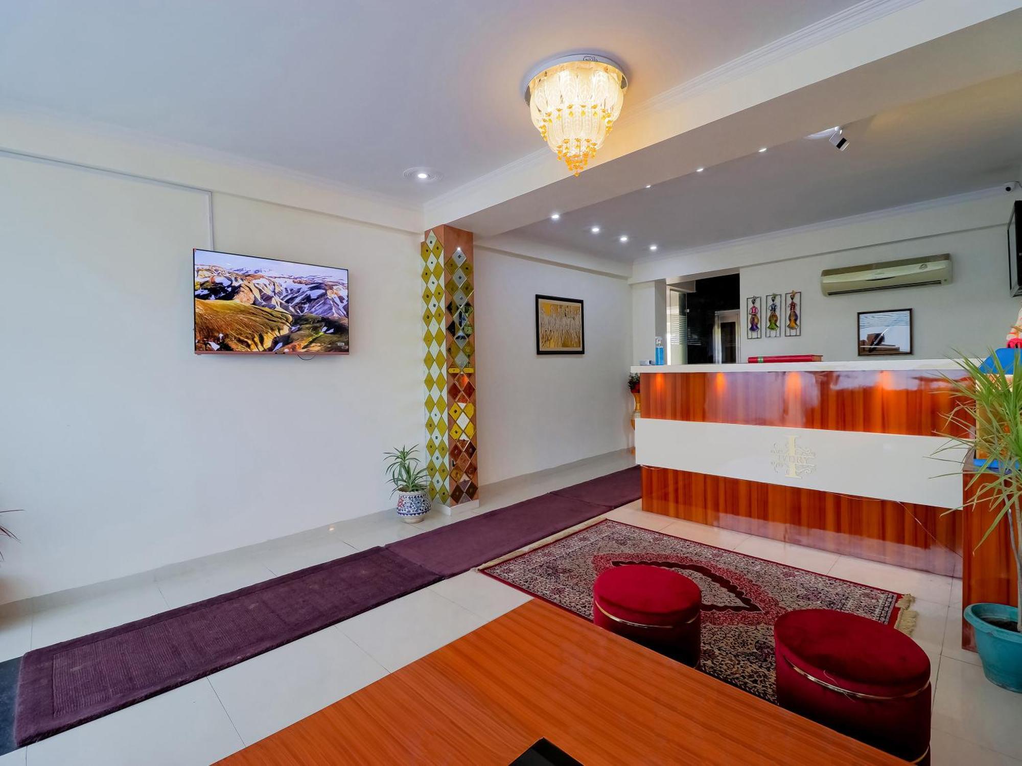 Treebo Rejoice 52 - 3Km From Huda City Metro Station Badshahpur 외부 사진