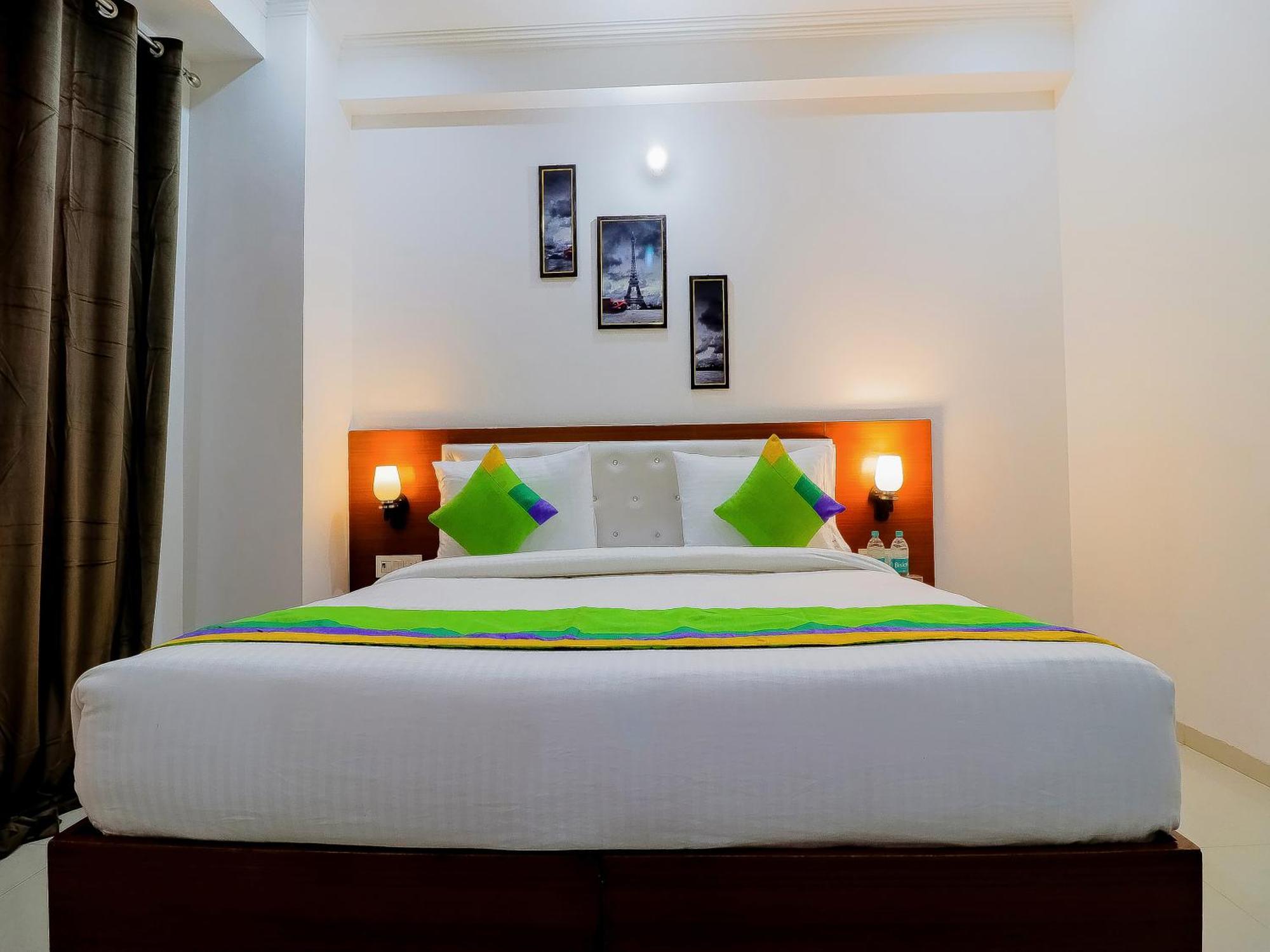 Treebo Rejoice 52 - 3Km From Huda City Metro Station Badshahpur 외부 사진