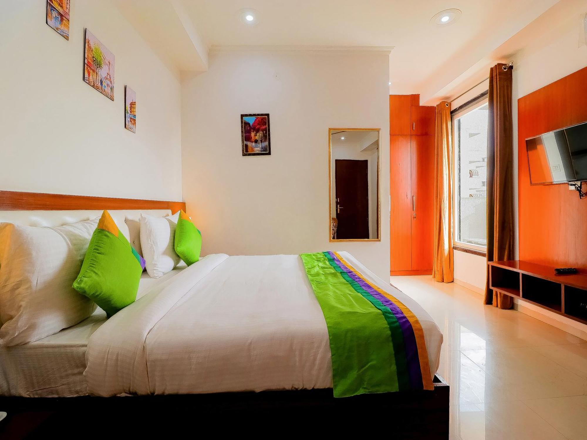 Treebo Rejoice 52 - 3Km From Huda City Metro Station Badshahpur 외부 사진