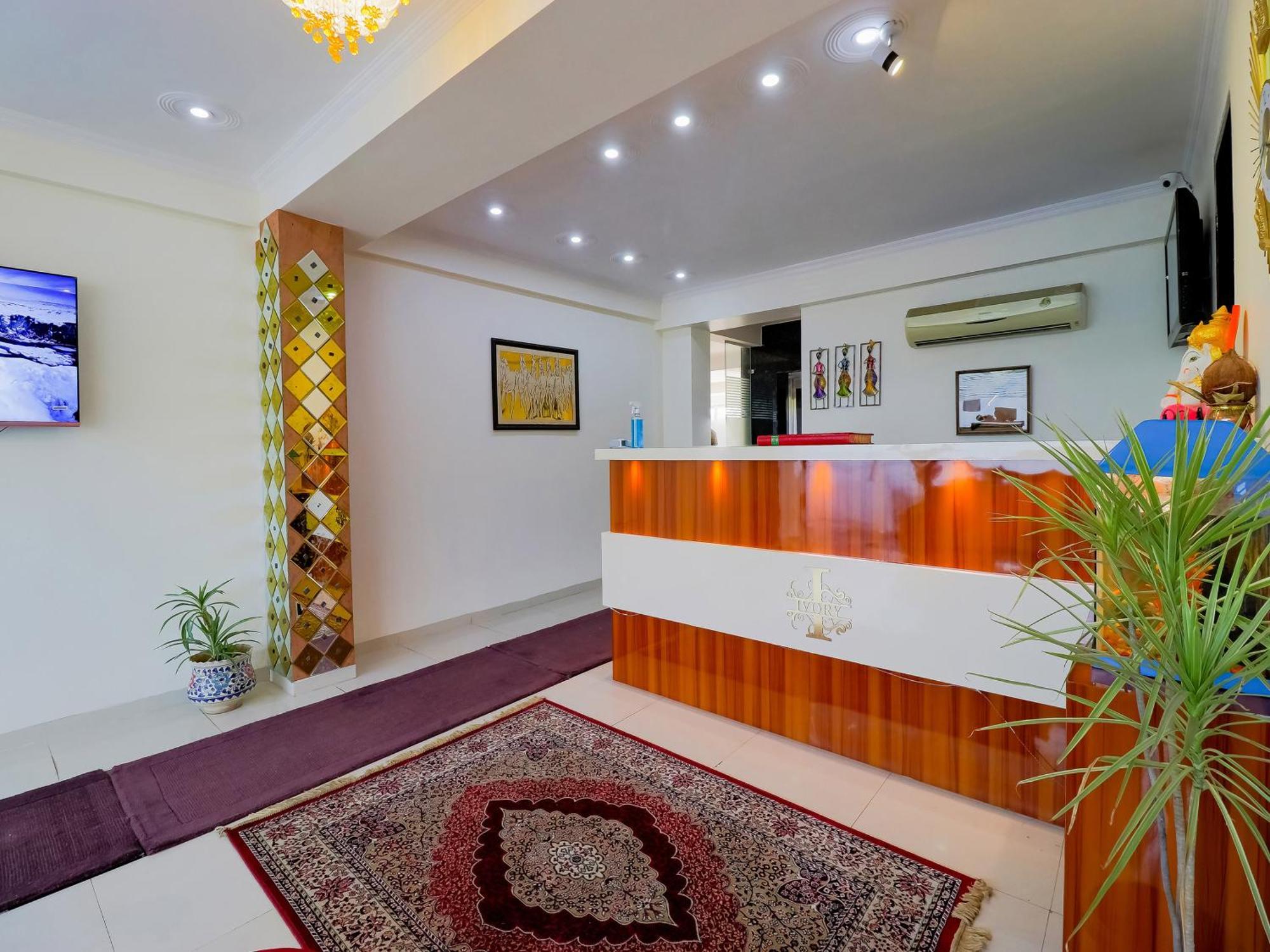 Treebo Rejoice 52 - 3Km From Huda City Metro Station Badshahpur 외부 사진