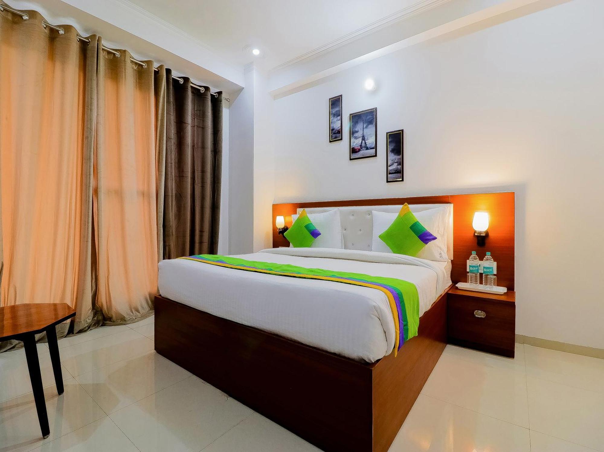Treebo Rejoice 52 - 3Km From Huda City Metro Station Badshahpur 외부 사진